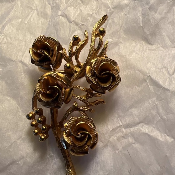 Brooch CORO Signed Gold Roses Bouquet Brooch Pin, Coro Jewelry, 1960’s - Picture 4 of 7